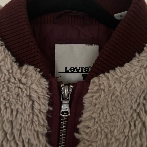 Levi’s Sherpa Quilted Bomber Jacket Maroon Women’s - Picture 6 of 11